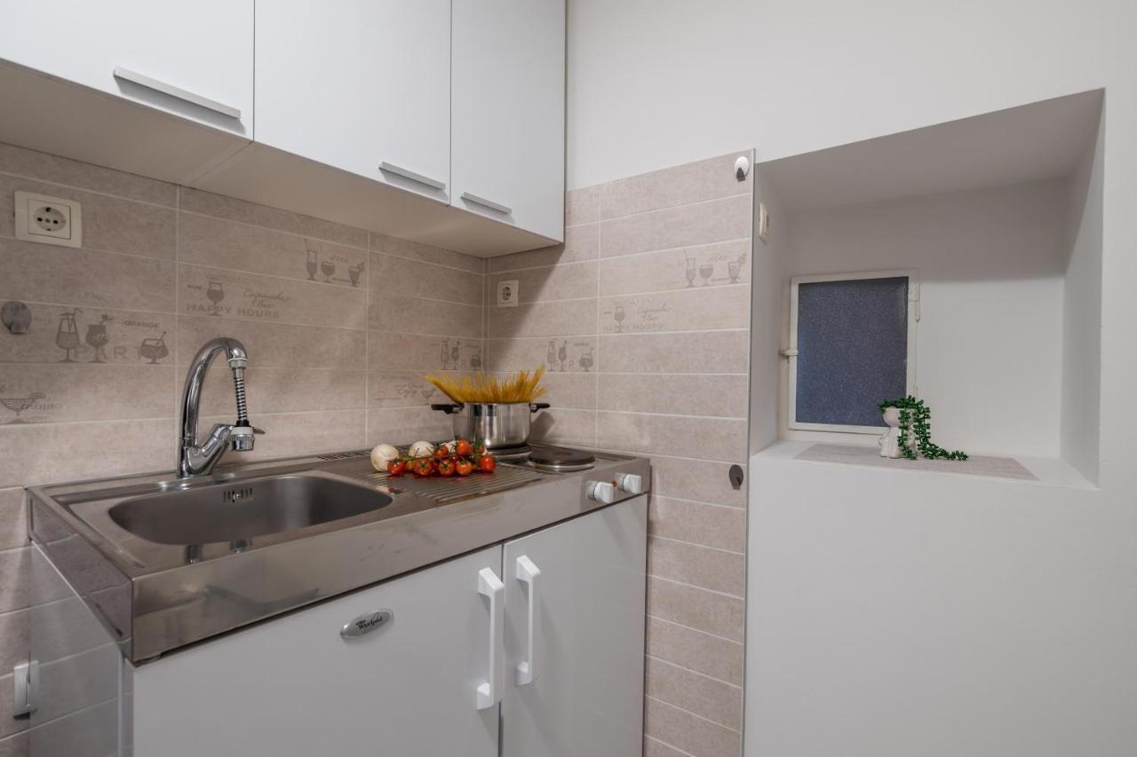Main View Apartment غييكا المظهر الخارجي الصورة