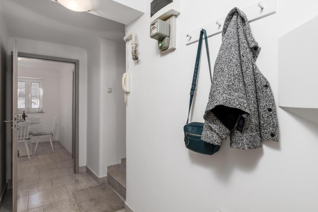 Main View Apartment غييكا المظهر الخارجي الصورة